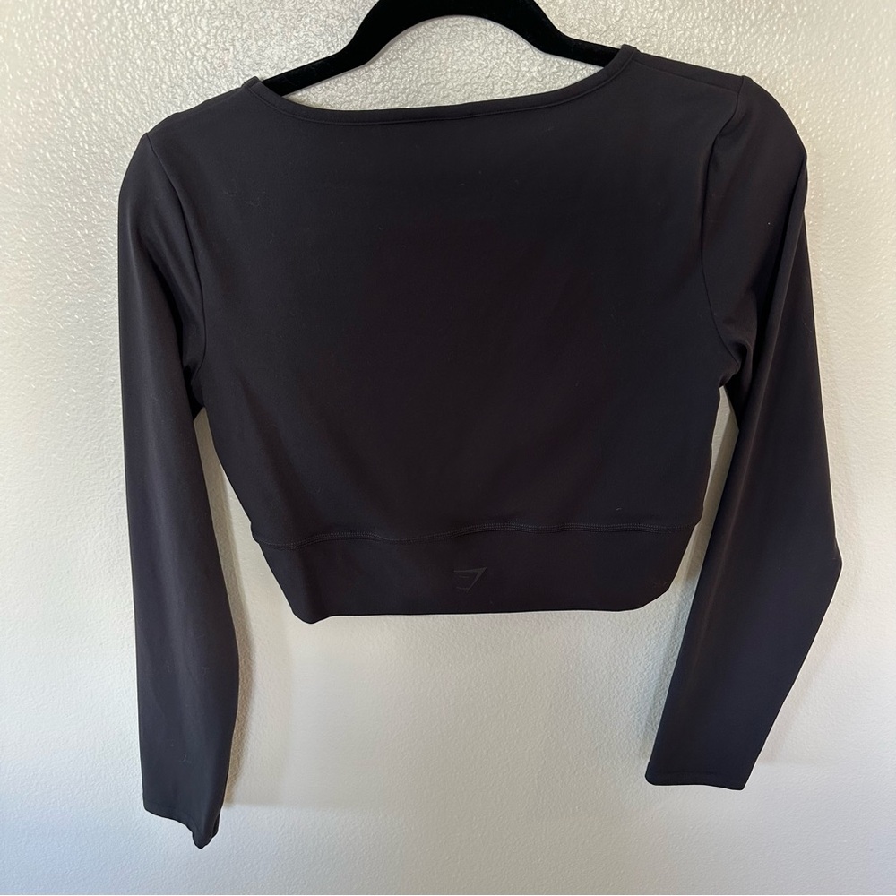 Gymshark Crossover Long Sleeve Work Out Crop Top in Black, Medium - Picture 7 of 10